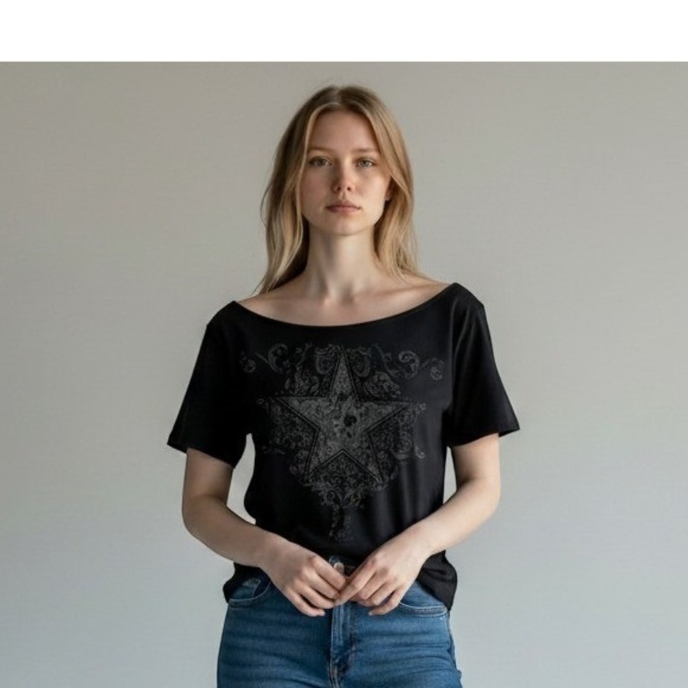 ROMWE Black Off-Shoulder Star Graphic Tee